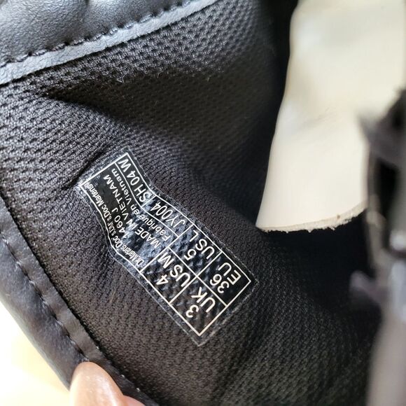 Dr. Martens White Delaney 1460J Size 5 L - Picture 10 of 10